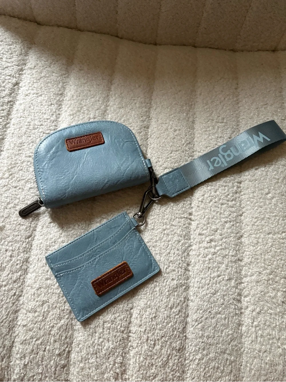 Wrangler Powder Blue Cardholder & Coin Pouch Set with Wrist Strap